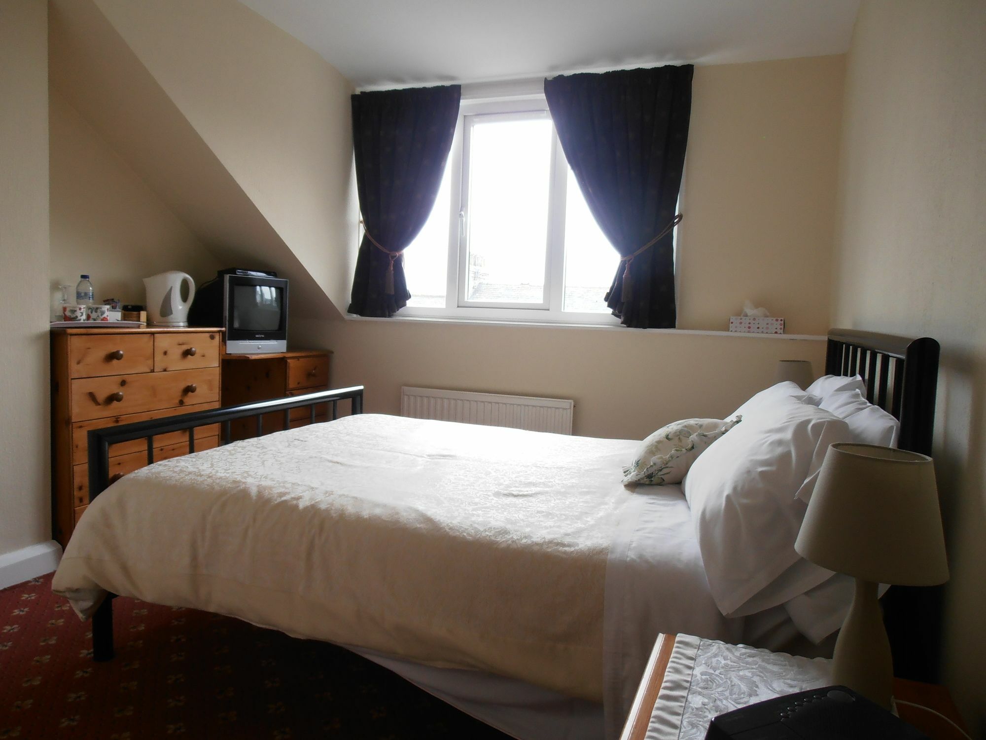 The Europa 3* Whitby